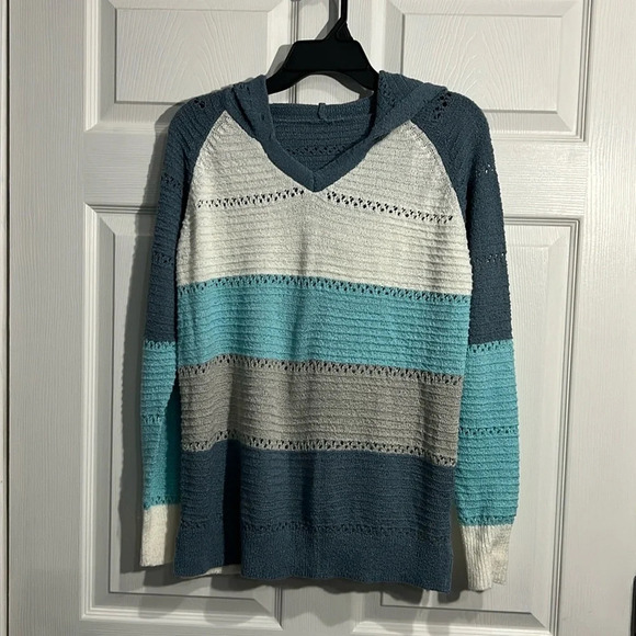 Striped Knitted Sweater Hoodie Women's - Picture 1 of 5